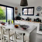 Rare à - Maison Neuve Avec Piscine Et Jardin * Cabourg