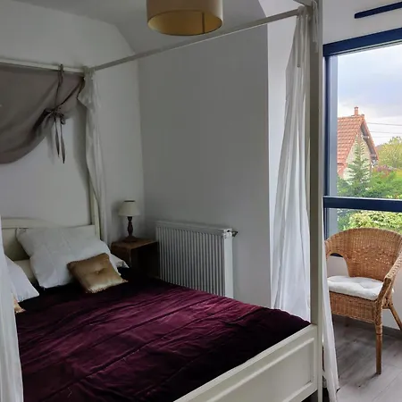 Rare A - Maison Neuve Avec Piscine Et Jardin *