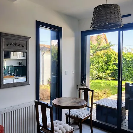 Rare A - Maison Neuve Avec Piscine Et Jardin 펜션 *